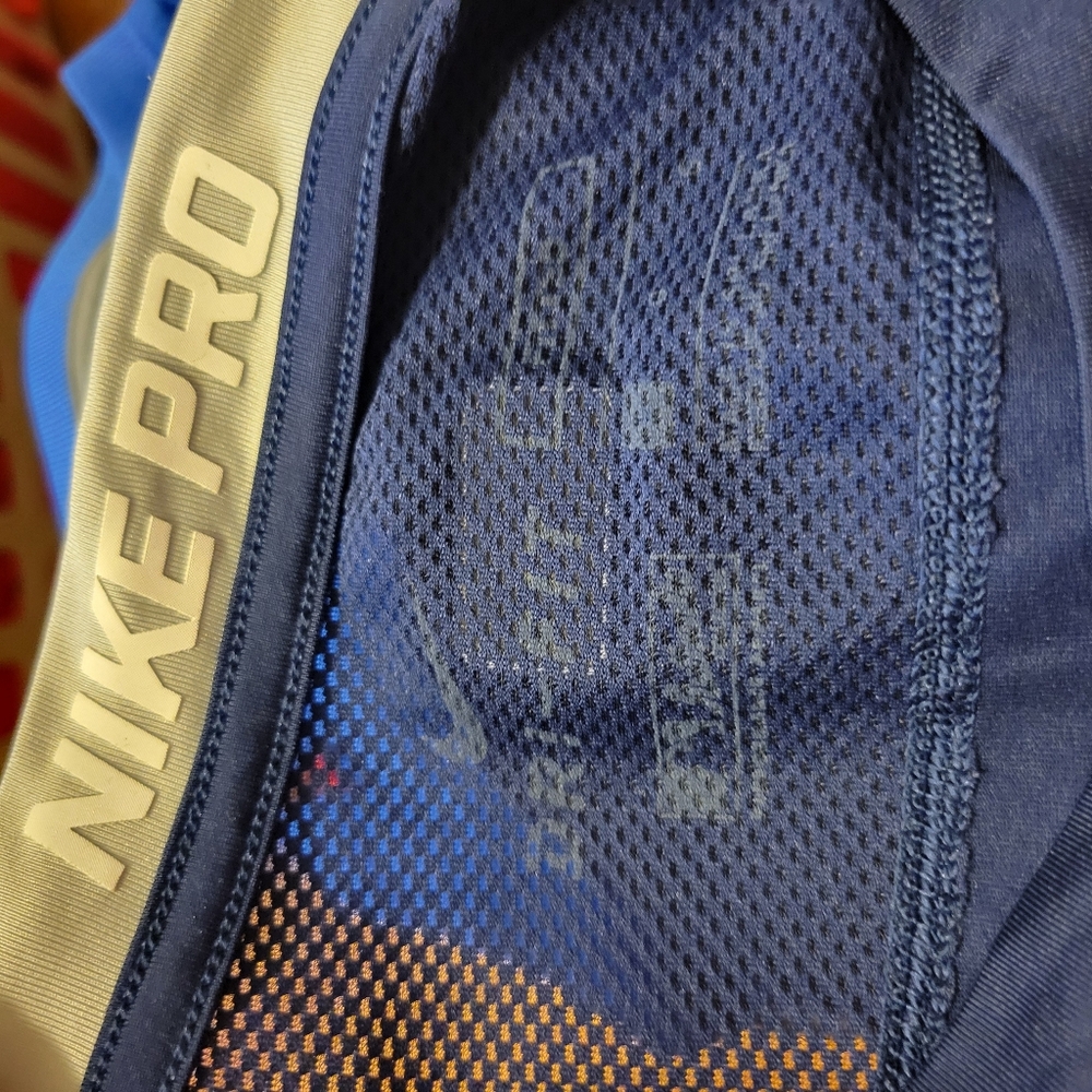 Nike Pro Mesh MLB Performance Base Layer - Picture 6 of 6